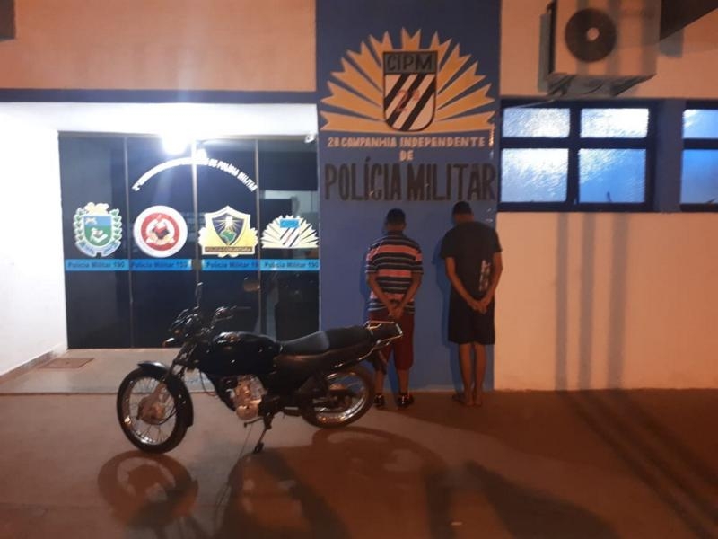 maracaju-pm-prende-autores-de-furto-de-motocicleta-e-recupera-placa-de-motocicleta-que-fora-incendiada-131462-2-1530280774