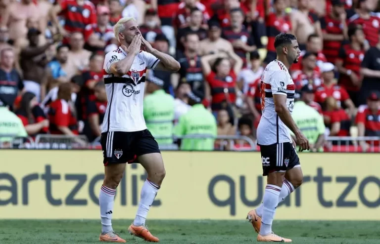 São Paulo Derrota Flamengo e Ganha Vantagem na Final da Copa do Brasil