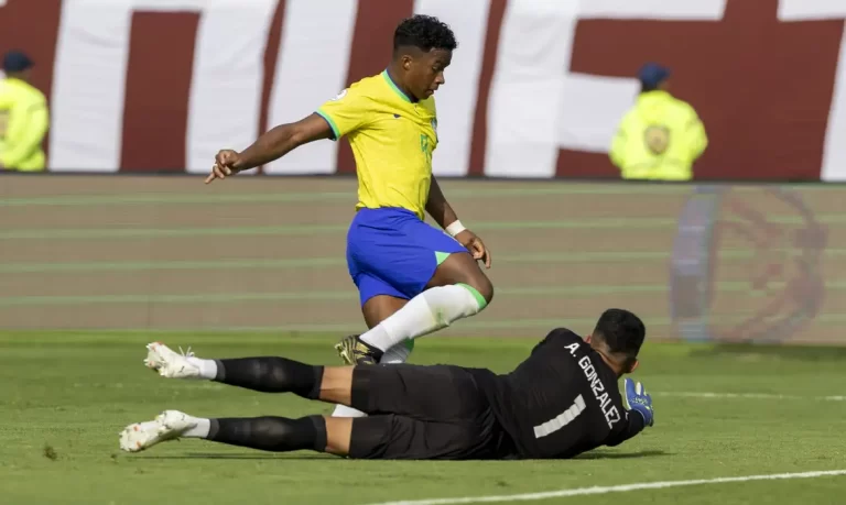 Brasil tropeça mais uma vez no Pré-Olímpico e é superado pelo Paraguai
